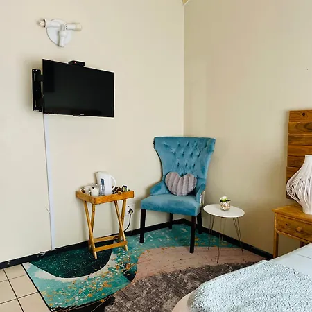 Wampi Guesthouse Polokwane Exterior photo